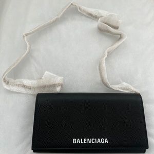 Balenciaga Wallet on Chain